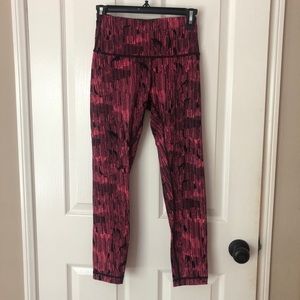 Lululemon Wunder Under 23 inch crop